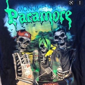 ISO this shirt please! Let me know if you wanna sell yours!